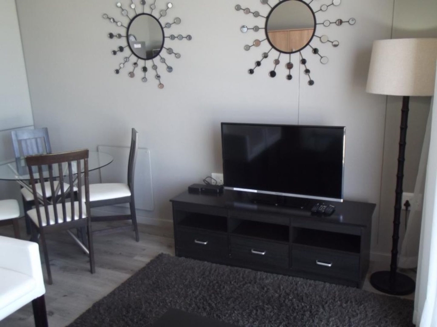 1 Bedroom Property for Sale in Bloubergrant Western Cape
